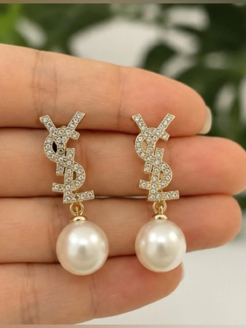 Gold-Tone Faux Pearl & Crystal Drop Earrings – Elegant Statement Dangle Earrings